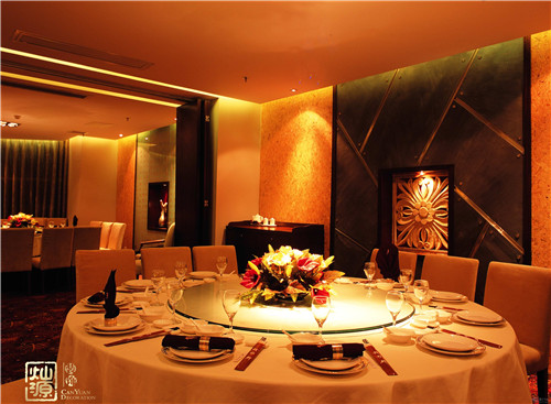 南宁餐厅装修-灯光装饰